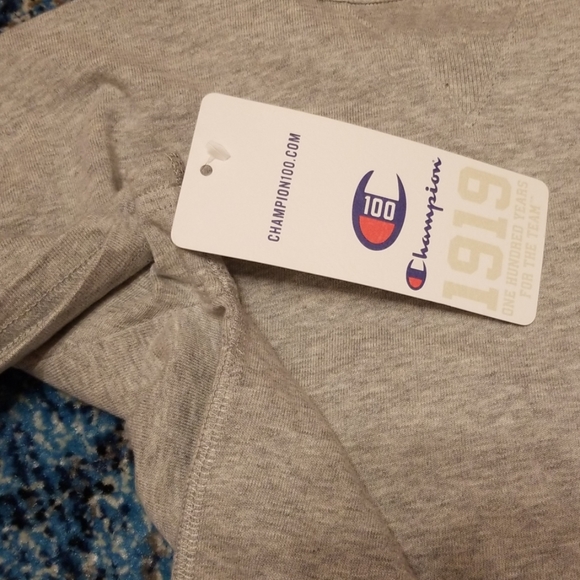 NWT Champion t-shirt - Picture 6 of 8